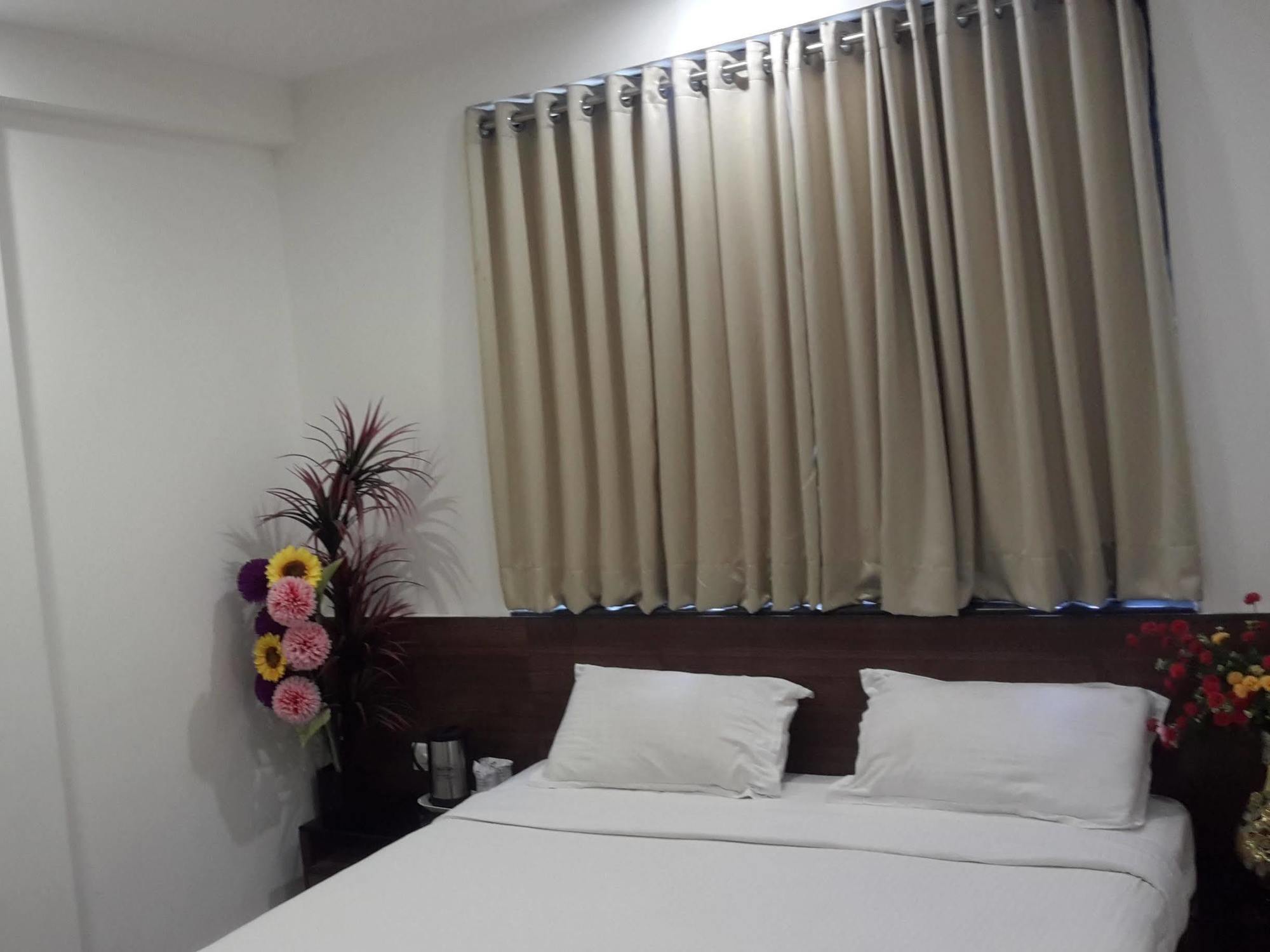 Treebo Flora Inn Nagpur Exterior foto