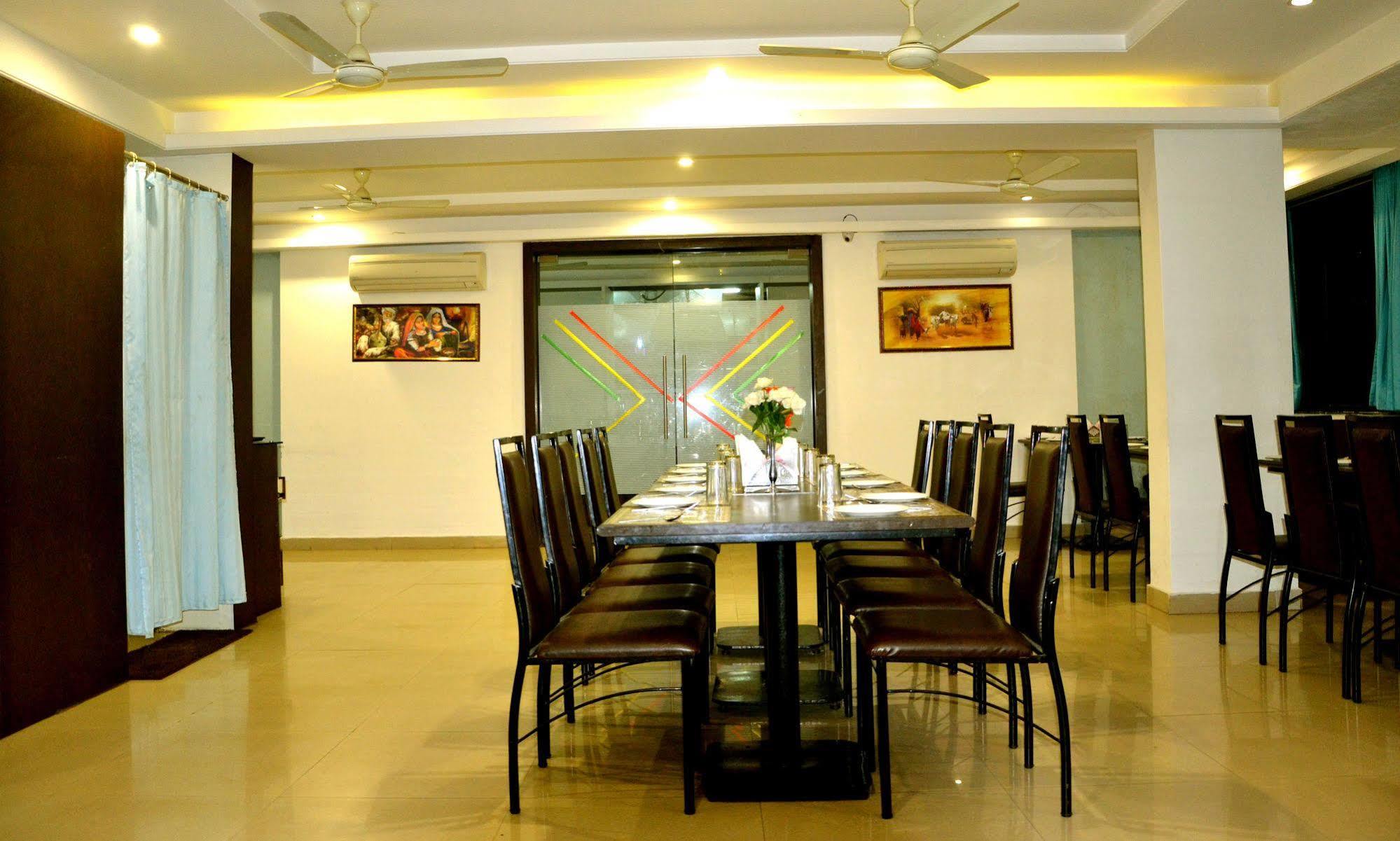 Treebo Flora Inn Nagpur Exterior foto